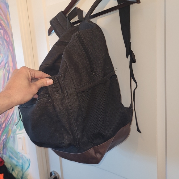 Wrangler backpack - Picture 3 of 9